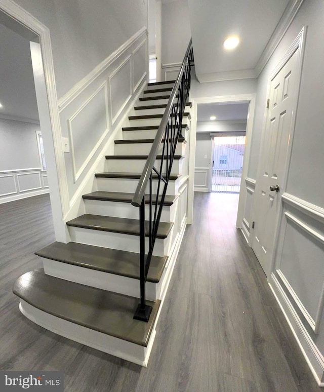 18 Grayson Cir, Willingboro, NJ 08046 - stairs featuring ornamental molding, wainscoting, wood finished floors, and a decorative wall