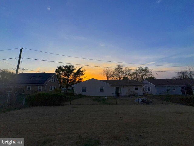 18 Grayson Cir, Willingboro, NJ 08046 - back of house at dusk with fence