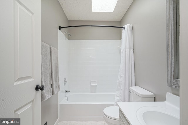 619 Walden Way, Lumberton, NJ 08048 - full bathroom featuring toilet, shower / bathtub combination with curtain, vanity, a skylight, and tile patterned flooring