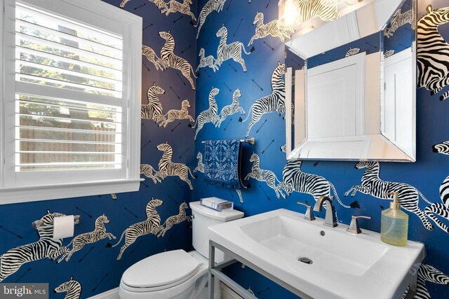 221 Williamsburg Dr, Silver Spring, MD 20901 - half bath with toilet and vanity