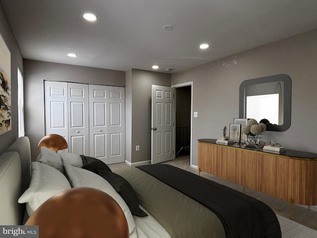 bedroom featuring recessed lighting, a closet, baseboards, and light carpet