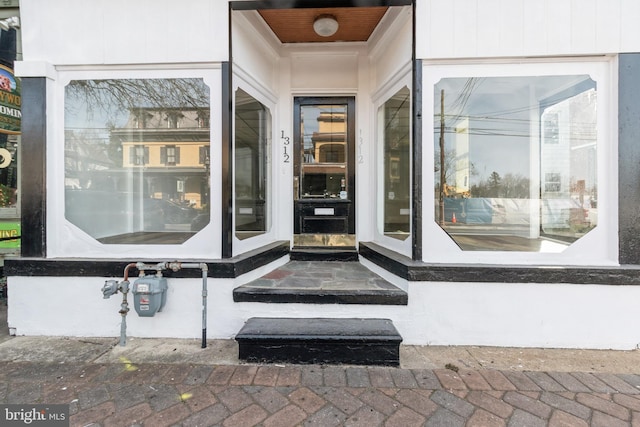 view of exterior entry