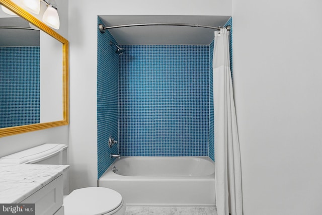 929 S 2nd St, Philadelphia, PA 19147 - full bathroom featuring vanity, toilet, and shower / bathtub combination with curtain