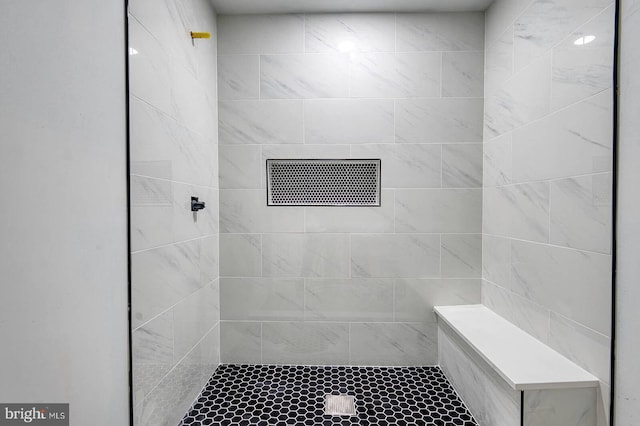 9444 Lafayette Ave, Manassas, VA 20109 - full bathroom featuring a tile shower