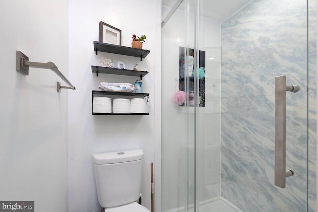 9444 Lafayette Ave, Manassas, VA 20109 - bathroom featuring a stall shower and toilet