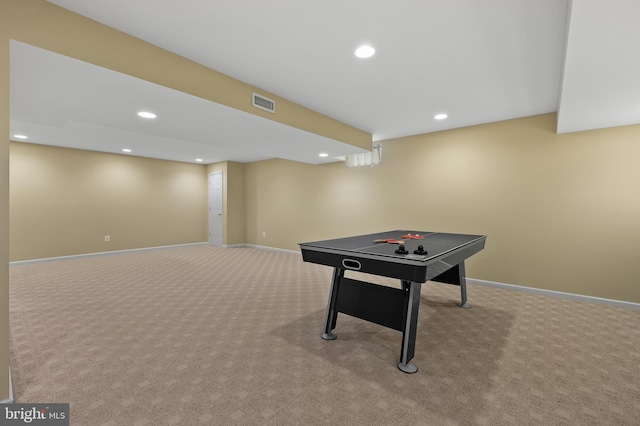 rec room featuring carpet, visible vents, recessed lighting, and baseboards