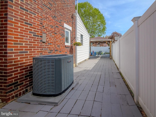 112 Jackson Ave, New Castle, DE 19720 - exterior space featuring central AC and a fenced backyard