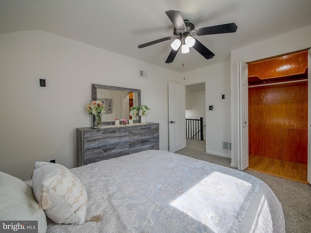 112 Jackson Ave, New Castle, DE 19720 - carpeted bedroom with visible vents, ceiling fan, and baseboards
