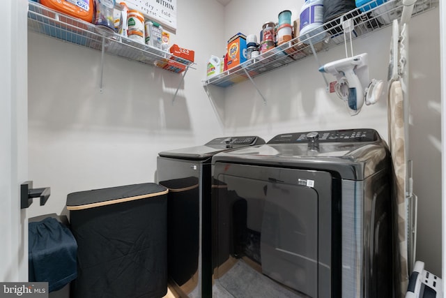 4605 Quinns Mill Way, Chantilly, VA 20151 - laundry room featuring separate washer and dryer and laundry area