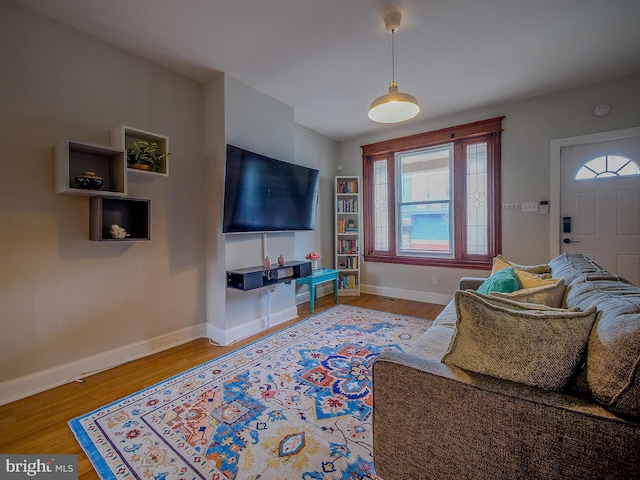 2905 Memphis St, Philadelphia, PA 19134 - living area featuring wood finished floors and baseboards