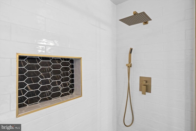 details featuring a tile shower