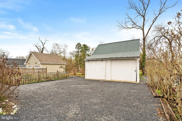 442 Ellisdale Rd, Crosswicks, NJ 08515 - garage with a shed and fence