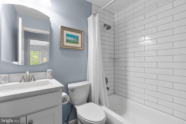 116 Amesbury Ct, Severna Park, MD 21146 - full bathroom with vanity, toilet, and shower / tub combo with curtain