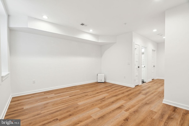2237 N Hope St, Philadelphia, PA 19133 - empty room featuring recessed lighting, baseboards, visible vents, and light wood-type flooring