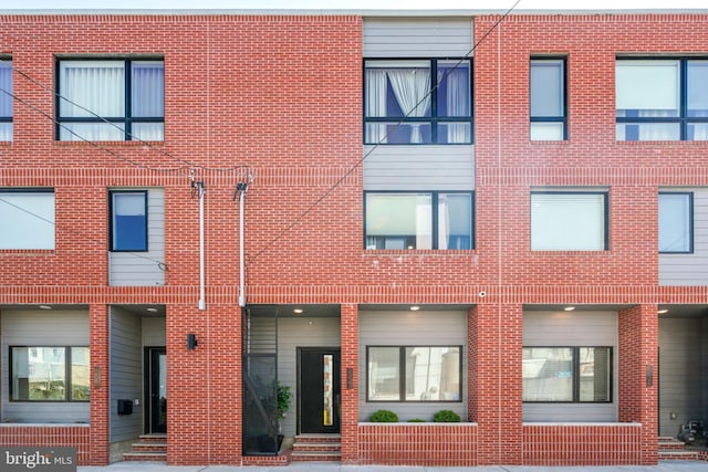 2237 N Hope St, Philadelphia, PA 19133 - view of building exterior featuring entry steps