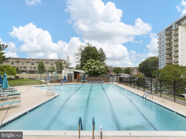 3800 Powell Ln Unit 828, Falls Church, VA 22041 - community pool with fence and a patio