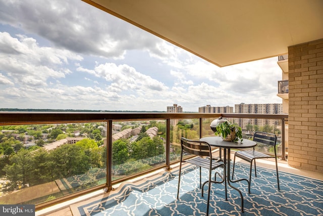203 Yoakum Pkwy Unit 1520, Alexandria, VA 22304 - balcony with a city view