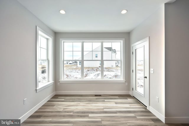 146 Wyndale Dr, Ephrata, PA 17522 - interior space featuring baseboards, light wood finished floors, and recessed lighting
