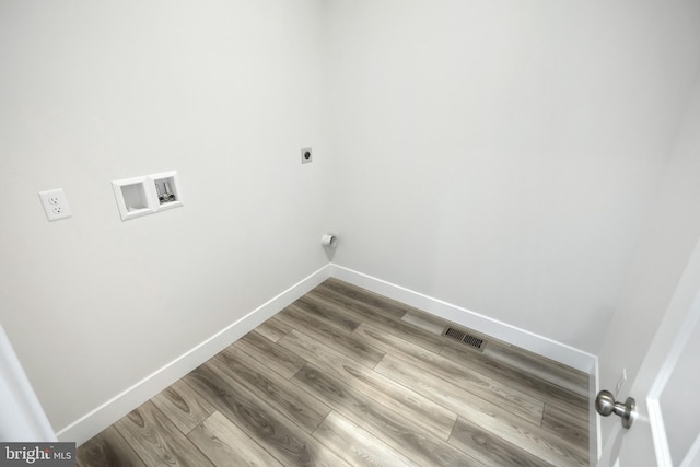 146 Wyndale Dr, Ephrata, PA 17522 - clothes washing area featuring baseboards, visible vents, washer hookup, electric dryer hookup, and laundry area