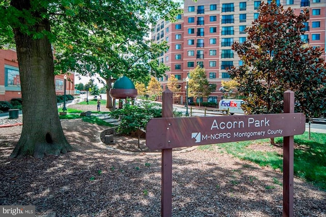 view of property's community