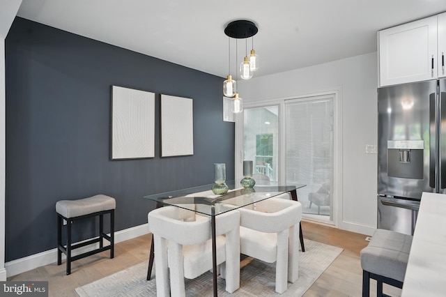 4403 Echo Ct, Woodbridge, VA 22193 - dining space with light wood-style flooring and baseboards