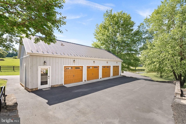 36437 Whispering Springs Ct, Purcellville, VA 20132 - view of garage