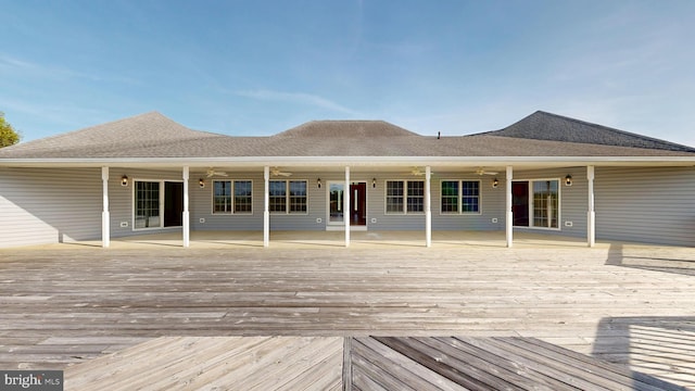 1081 Caldwell Corner Rd, Townsend, DE 19734 - deck with a ceiling fan