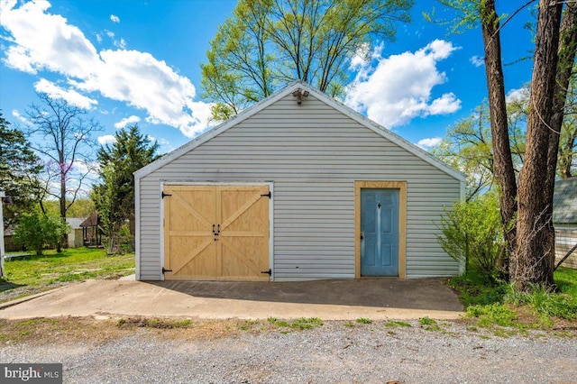 713 3rd St, Martinsburg, WV 25404 - view of outbuilding with an outdoor structure