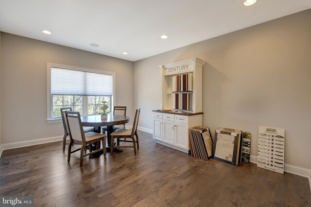 126 Green Forest Dr Unit 5Houston, Middletown, DE 19709 - dining area with baseboards, recessed lighting, and dark wood-style floors