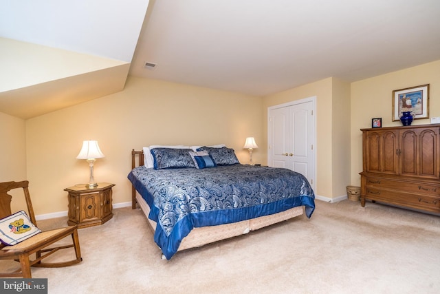 106 Mahogany Way, Upper Gwynedd, PA 19446 - bedroom featuring lofted ceiling, light carpet, baseboards, and visible vents
