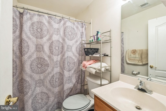 14165 Shelwick Pl, Hughesville, MD 20637 - bathroom with a shower with curtain, visible vents, vanity, and toilet