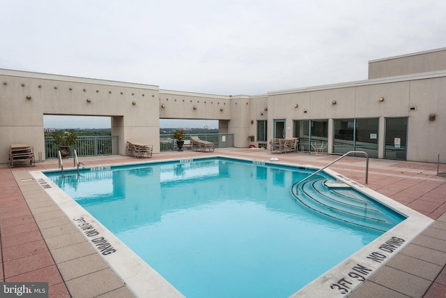 851 N Glebe Rd Unit 321, Arlington, VA 22203 - pool with fence and a patio