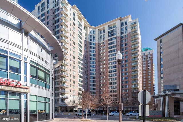 851 N Glebe Rd Unit 321, Arlington, VA 22203 - view of building exterior