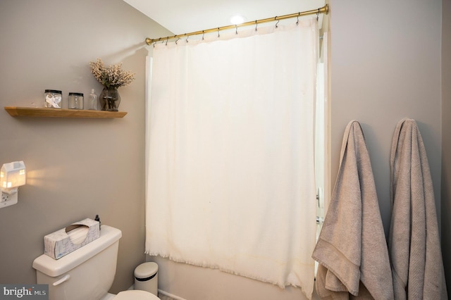 522 White Oak Rd, Fredericksburg, VA 22405 - full bathroom with toilet and a shower with shower curtain