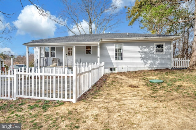 522 White Oak Rd, Fredericksburg, VA 22405 - rear view of property with a fenced front yard and covered porch