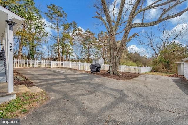 522 White Oak Rd, Fredericksburg, VA 22405 - view of yard featuring a fenced front yard