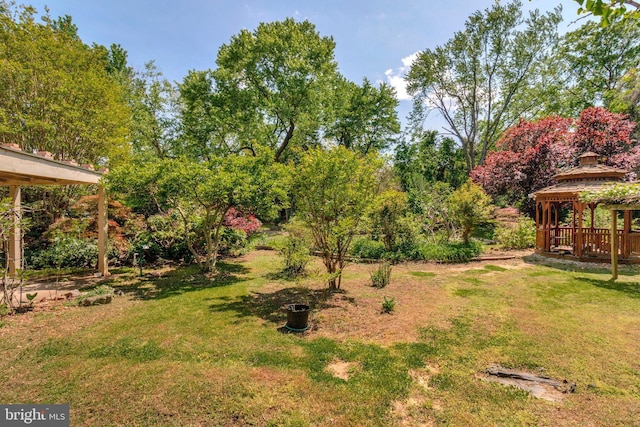 6230 Valley View Dr, Alexandria, VA 22310 - view of yard featuring a gazebo