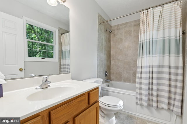 15915 Marlington Dr, Dumfries, VA 22025 - bathroom featuring shower / tub combo, toilet, and vanity