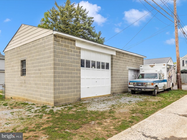 view of detached garage