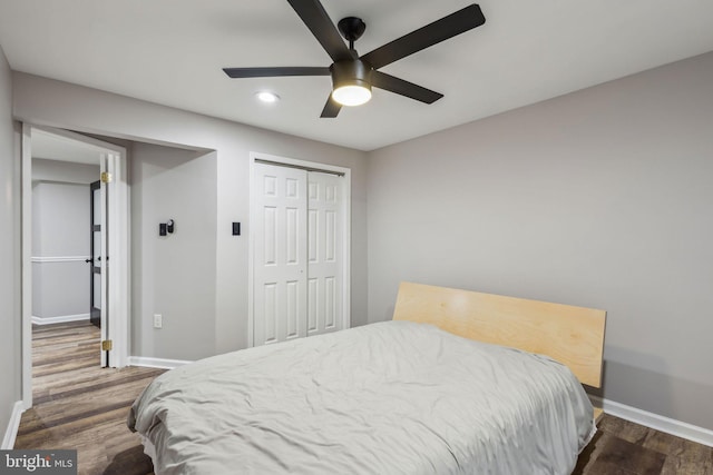 1070 Trevino Ln, Herndon, VA 20170 - bedroom with baseboards, dark wood-style flooring, a closet, and recessed lighting