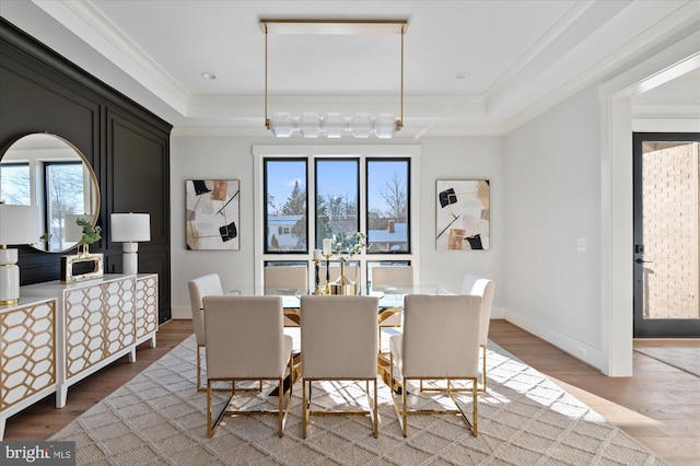 6221 Nelway Dr, Mclean, VA 22101 - dining area featuring ornamental molding, wood finished floors, and a tray ceiling