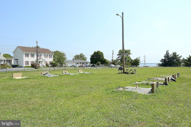 813 Petinot Pl, Stevensville, MD 21666 - surrounding community with a lawn