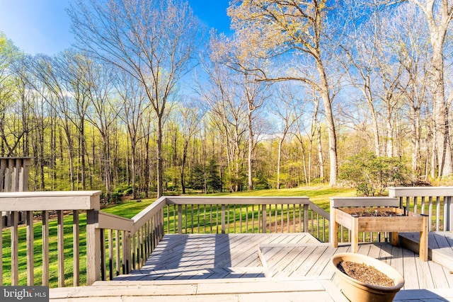 1004 Union Church Rd, Mclean, VA 22102 - wooden deck with a lawn