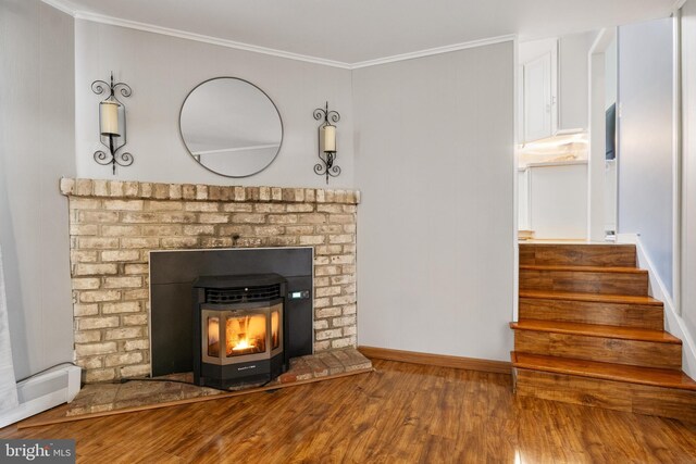 6 Shover Dr, Carlisle, PA 17013 - interior details featuring wood finished floors, crown molding, and baseboards