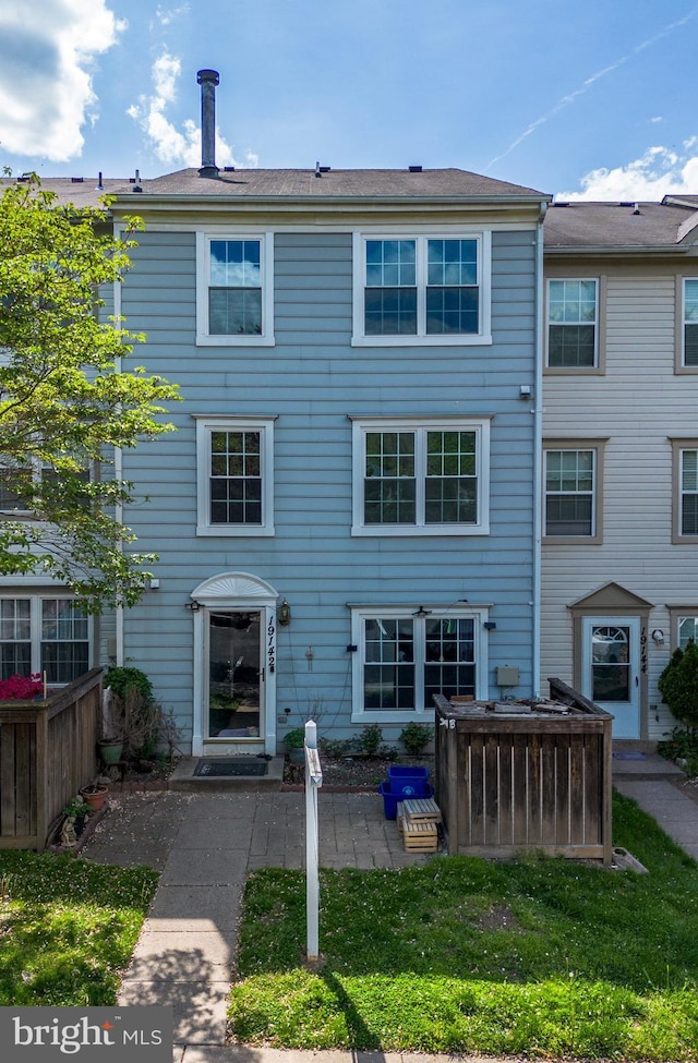 19142 Highstream Dr Unit 679, Germantown, MD 20874 - view of front of house with a patio area