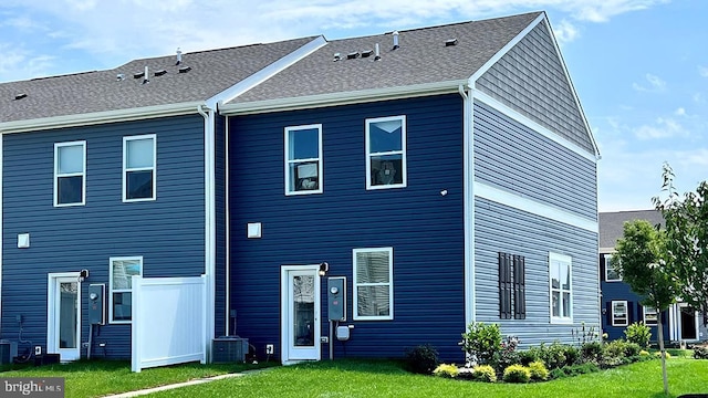 810 Mersey Ln, Salisbury, MD 21801 - back of property featuring cooling unit and a lawn