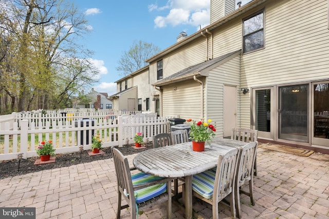 9 Stratton Ct, Robbinsville, NJ 08691 - view of patio featuring fence and outdoor dining area