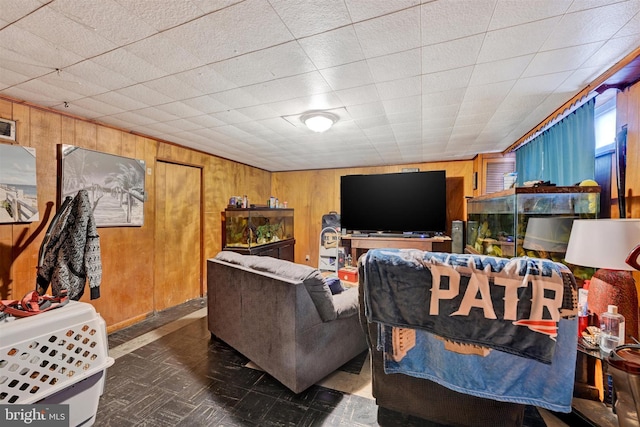 1386 Pentwood Rd, Baltimore, MD 21239 - living area featuring wooden walls