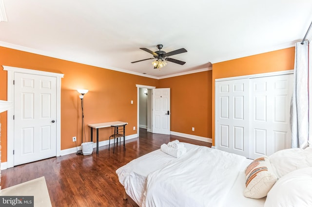 2202 E Cumberland St, Philadelphia, PA 19125 - bedroom with wood finished floors, a closet, and baseboards