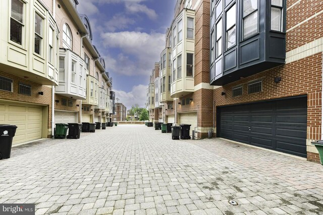 1688 N Quinn St, Arlington, VA 22209 - view of decorative alley with a residential view